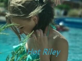 Hot_Riley