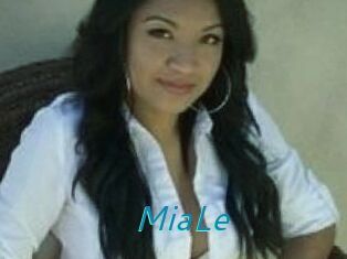 Mia_Le